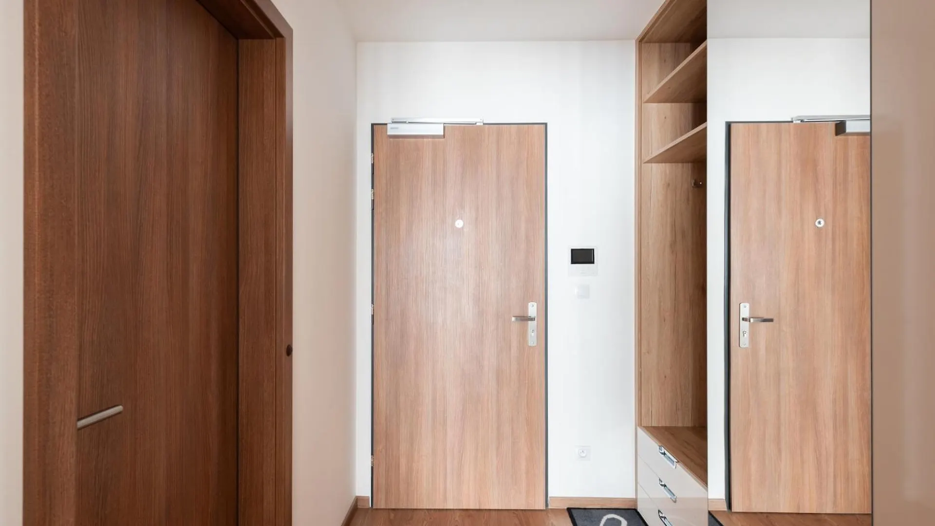 Luxury & Air-Conditioned Osko Apartment Near The City Center Praha